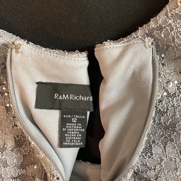 Mother-of-the-Bride/Groom Dress. Flawless. Worn once. Two pieces, Dress & Jacket - Picture 11 of 16